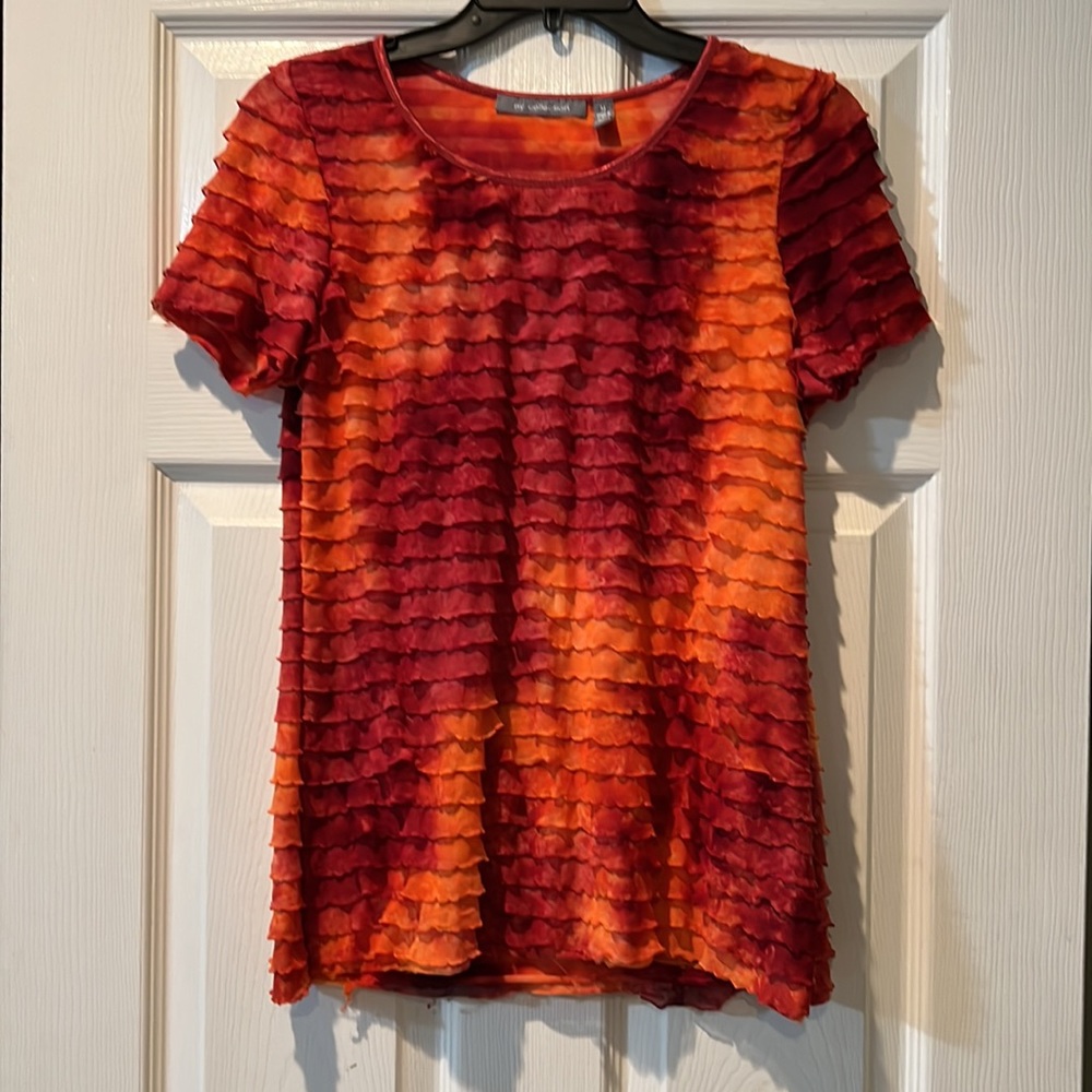 NY Collection-layer frill stretch short sleeved top - Sz M, orange and red/wine